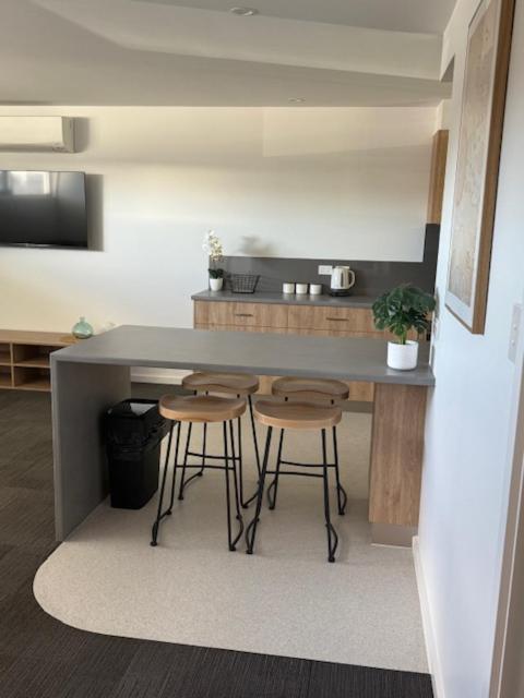 Brighton Hotel Motel Pontville Екстер'єр фото